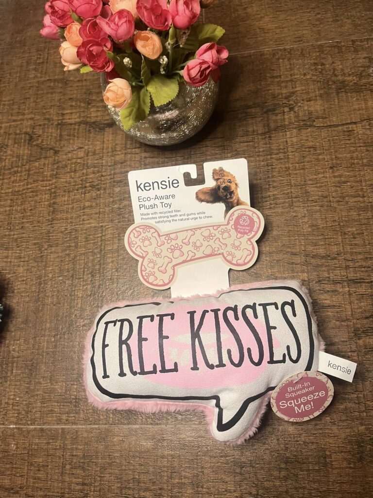 Kensie “Free Kisses” Plush Squeaky Dog Toy – Eco-Friendly Soft Pet Toy